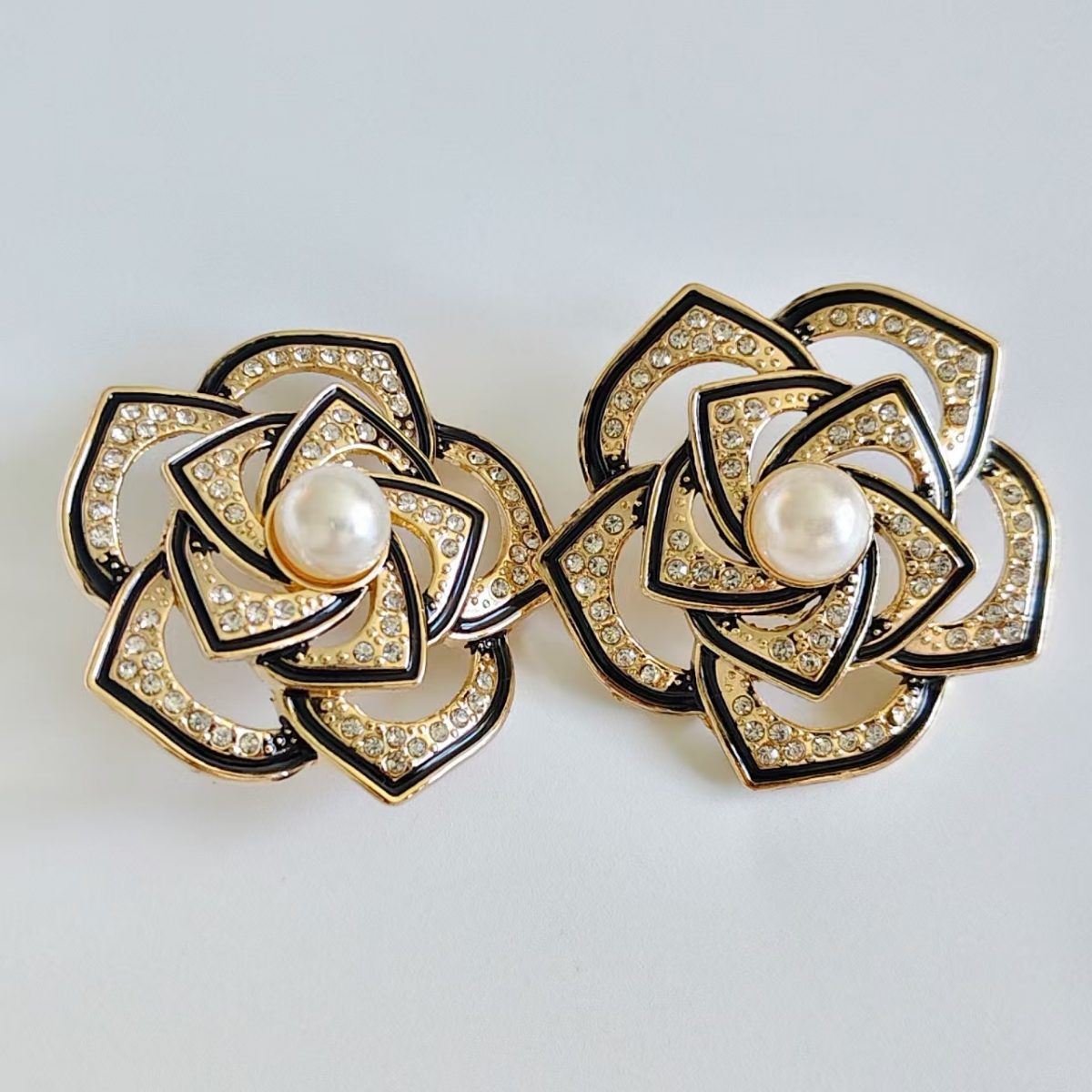 Gold Zinc Alloy Shank Button (Ref. 40550) main product gallery image