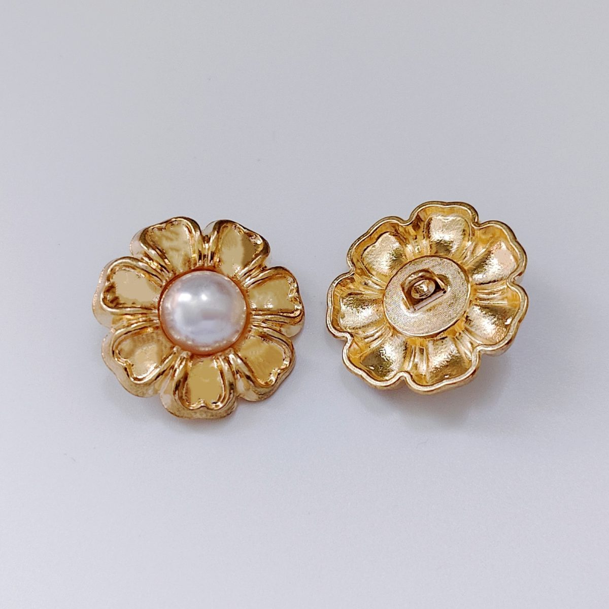 Rhinestone Nickel Zinc Alloy Shank Button main product gallery image