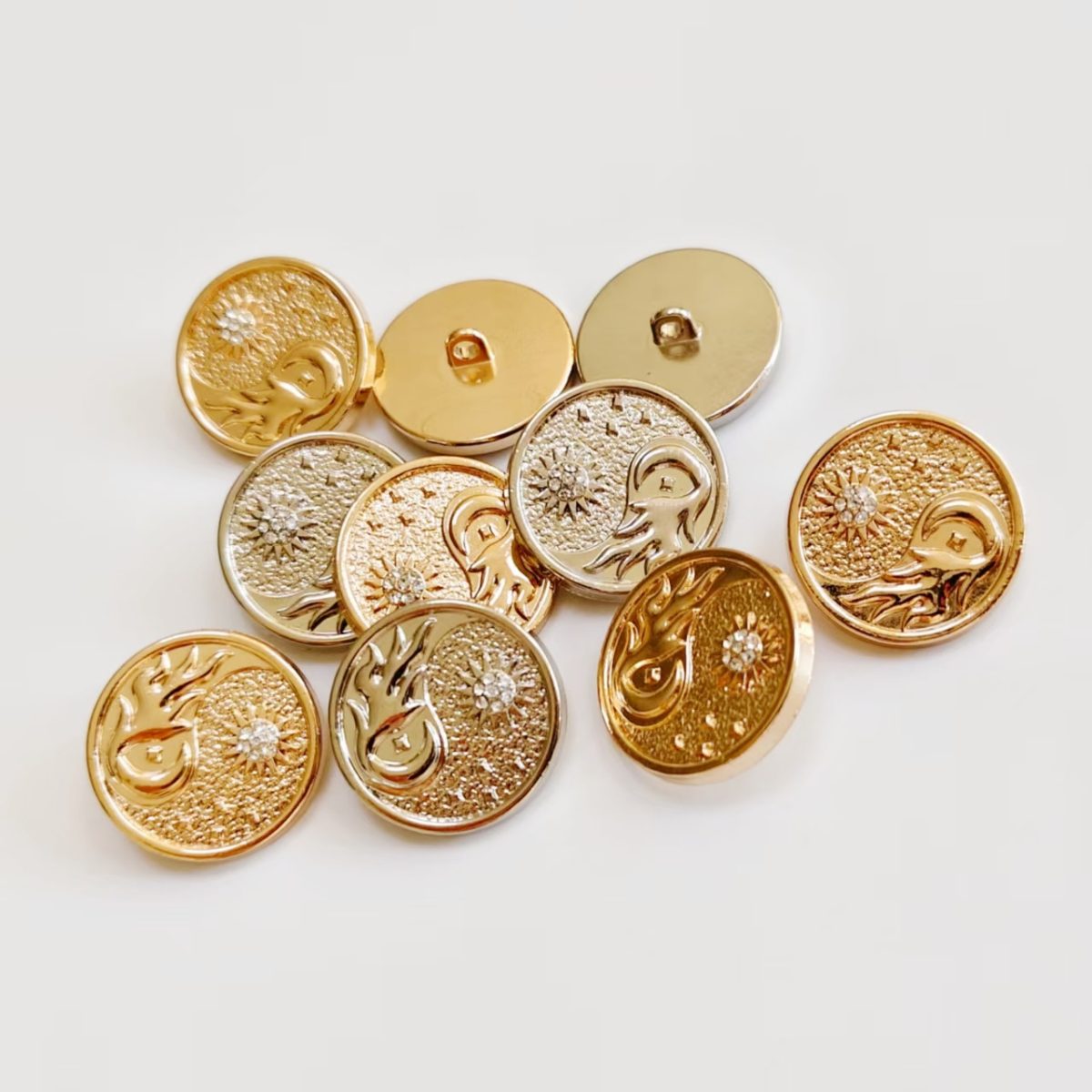 Rhinestone Zinc Alloy Shank Button (Ref. 05198) hardware product image